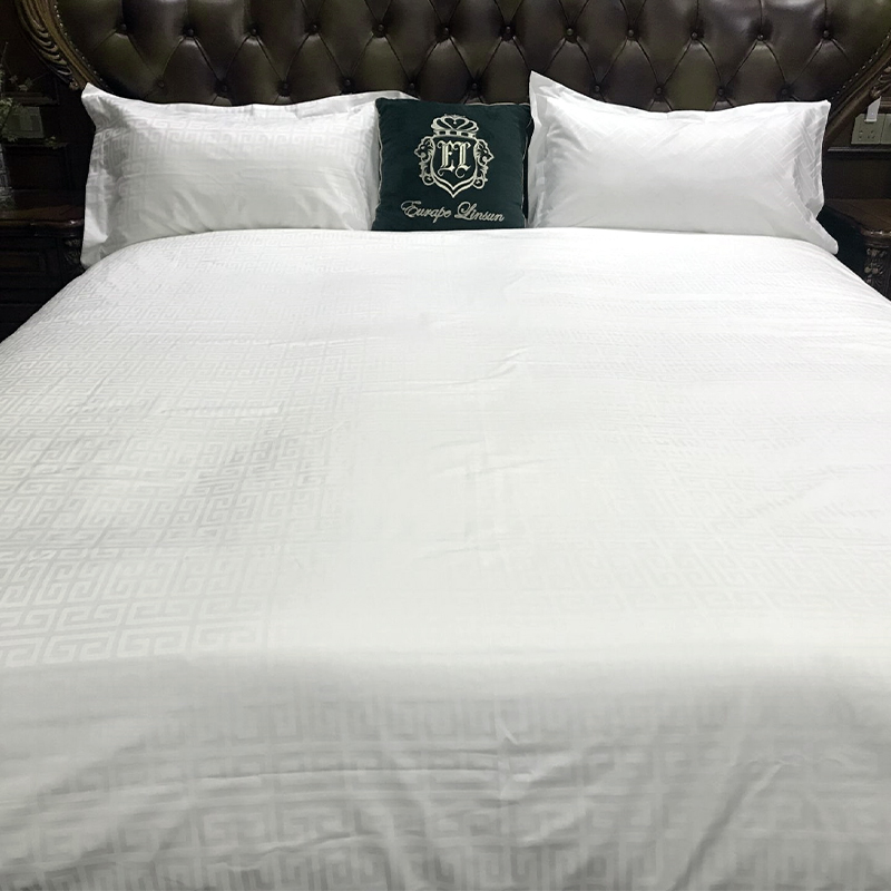 Fésült hosszú vágott pamut 80 -as évek Sateen Jacquard 400T szállodai ágyneműkészlet Fésült hosszú vágott pamut 80 -as évek Sateen Jacquard 400T szállodai ágyneműkészlet