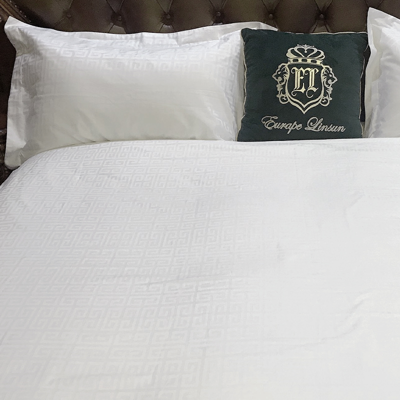 Fésült hosszú vágott pamut 80 -as évek Sateen Jacquard 400T szállodai ágyneműkészlet Fésült hosszú vágott pamut 80 -as évek Sateen Jacquard 400T szállodai ágyneműkészlet